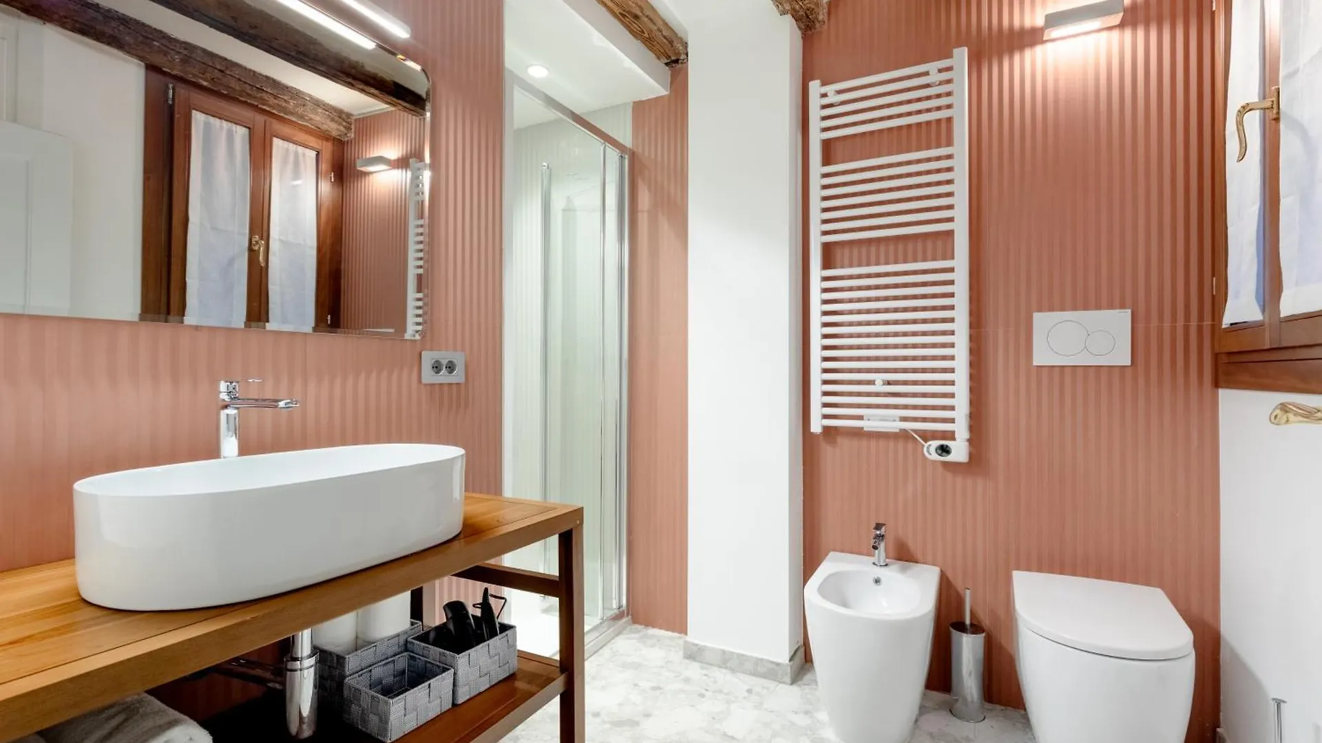 La Caorlina - Pied A Terre - Bas-Relief Apartamento Veneza