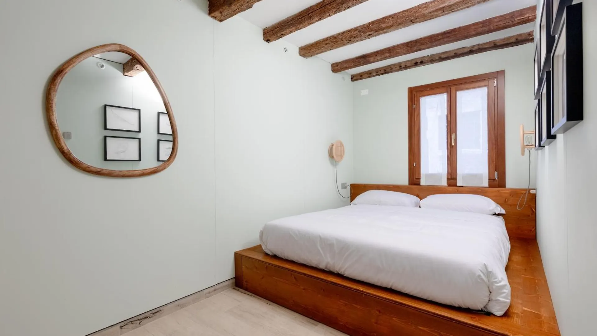 La Caorlina - Pied A Terre - Bas-Relief Apartment Venice