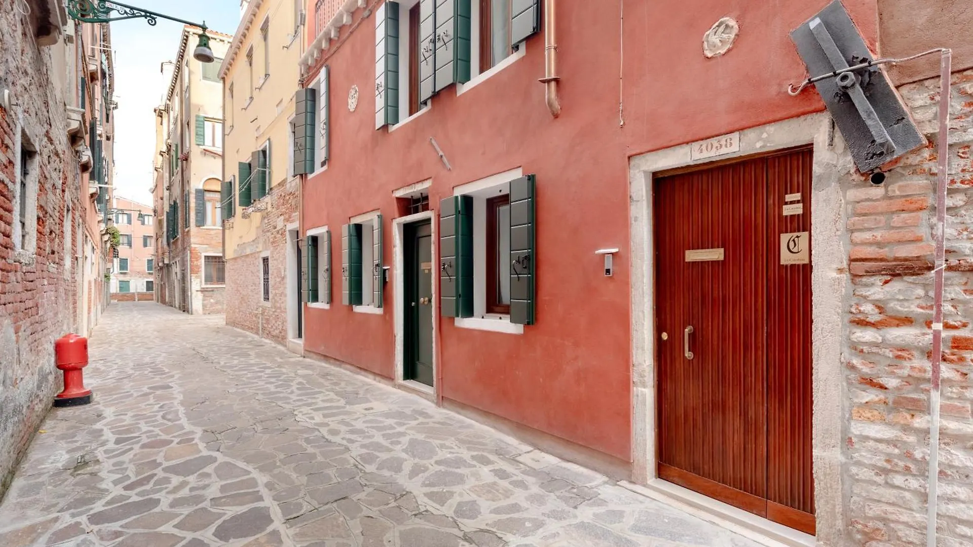 La Caorlina - Pied A Terre - Bas-Relief Apartment Venice 0*,